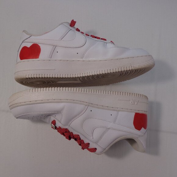 Nike Air Force 1 White Sneakers w. Hand Painted Heart‎ DD8959-100 Women's Sz 9.5 - Picture 3 of 7